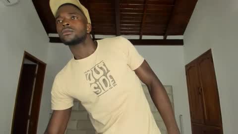 Dylan Taylor online show from February 8, 2026, 3:32 am