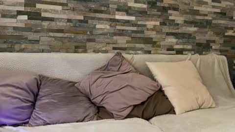 dymonted online show from September 29, 2025, 6:24 pm