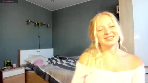 Snapshot of e___lisa chatting on March 9, 2025, 7:12 am fansly - yourbestbaby online show from March 9, 2025, 7:12 am