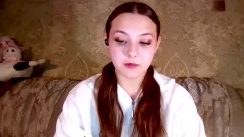 Yuni online show from February 5, 2026, 3:05 pm