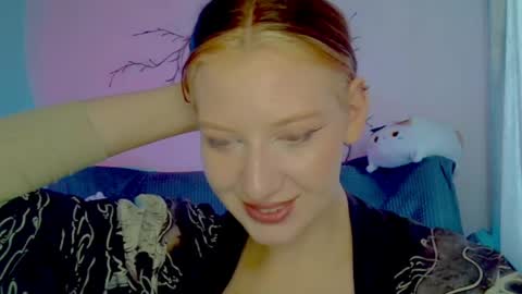Snapshot of earn_my_lily chatting on April 14, 2026, 8:31 am Lily online show from April 14, 2026, 8:31 am