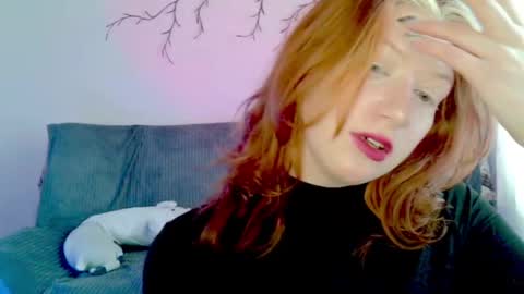 Snapshot of earn_my_lily chatting on April 16, 2026, 7:09 am Lily online show from April 16, 2026, 7:09 am