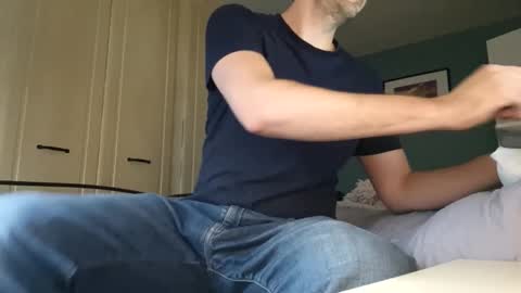 Snapshot of easy_fit00 chatting on May 14, 2026, 2:57 pm easy_fit00 online show from May 14, 2026, 2:57 pm