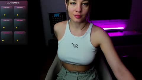 Snapshot of easy_heasy chatting on January 27, 2025, 2:53 am   online show from January 27, 2025, 2:53 am