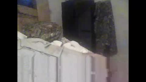 Snapshot of easye4015 chatting on December 22, 2024, 1:44 pm Easye online show from December 22, 2024, 1:44 pm