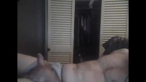 Snapshot of easye4015 chatting on February 6, 2025, 8:50 am Easye online show from February 6, 2025, 8:50 am