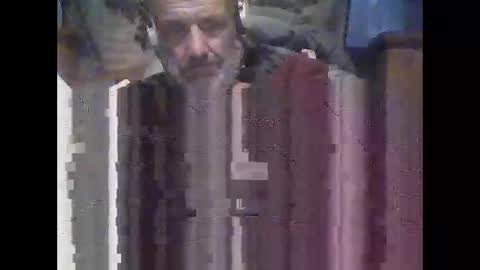 Snapshot of easye4015 chatting on November 23, 2025, 1:44 pm Easye online show from November 23, 2025, 1:44 pm