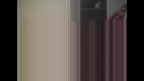 Snapshot of easye4015 chatting on January 18, 2026, 8:34 pm Easye online show from January 18, 2026, 8:34 pm