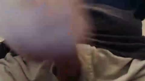 eat_a_peach2 online show from September 16, 2025, 11:11 am