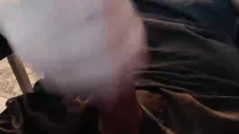 eat_a_peach2 online show from April 20, 2026, 10:40 am