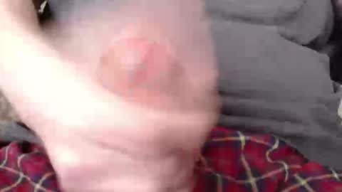 eat_a_peach2 online show from April 25, 2026, 6:27 pm