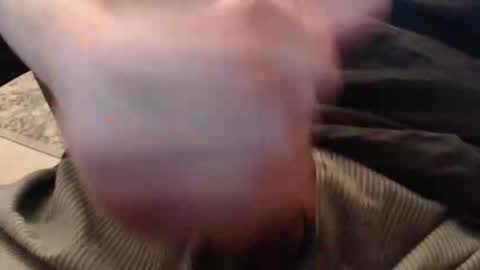 eat_a_peach2 online show from April 28, 2026, 10:42 am