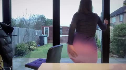 Snapshot of eatmypie69 chatting on February 10, 2025, 1:44 pm Nadia Ferreira online show from February 10, 2025, 1:44 pm