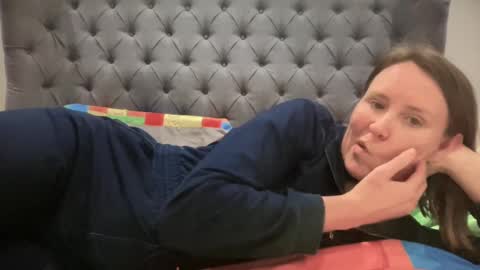 Snapshot of eatmypie69 chatting on February 15, 2025, 10:42 pm Nadia Ferreira online show from February 15, 2025, 10:42 pm