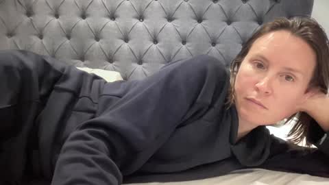 Snapshot of eatmypie69 chatting on October 4, 2025, 6:50 pm Nadia Ferreira online show from October 4, 2025, 6:50 pm