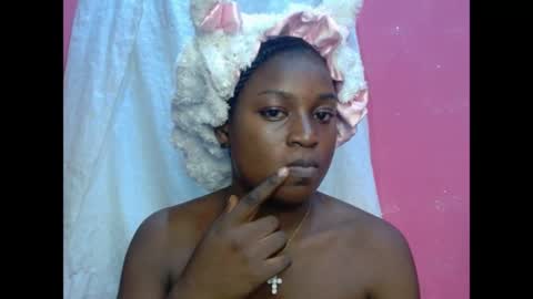 eatuupx online show from April 5, 2026, 10:51 pm