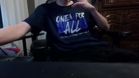 Snapshot of eazyduzit24 chatting on April 14, 2026, 7:14 am eazyduzit24 online show from April 14, 2026, 7:14 am