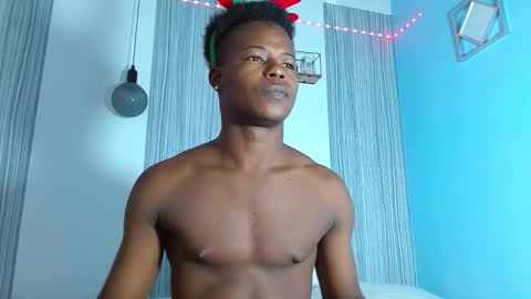 Chris Palaz  online show from December 3, 2025, 11:25 pm