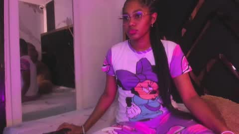Snapshot of ebony_beautifull chatting on September 13, 2025, 1:38 am Luci online show from September 13, 2025, 1:38 am