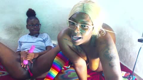 chayna smith online show from December 4, 2024, 9:02 pm