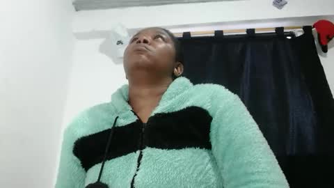 Snapshot of ebony_cristal1 chatting on April 24, 2026, 11:12 am Cristal Ebony online show from April 24, 2026, 11:12 am