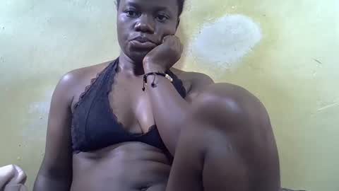 ebony_cutiee online show from May 12, 2026, 11:18 am