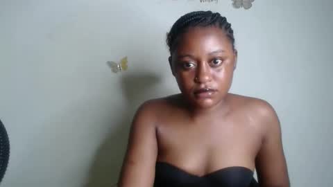 Snapshot of ebony_fatass chatting on October 25, 2025, 1:29 pm Ella online show from October 25, 2025, 1:29 pm