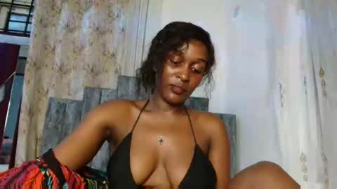 Snapshot of ebony_ghoddes chatting on February 16, 2025, 7:05 pm ebony online show from February 16, 2025, 7:05 pm