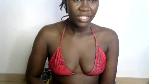 Snapshot of ebony_lynne chatting on June 15, 2026, 5:26 pm ebony_lynne online show from June 15, 2026, 5:26 pm