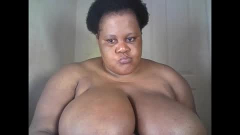 ebony_magixs online show from October 23, 2025, 8:40 pm