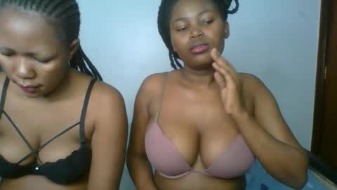ebony_meeky online show from October 10, 2025, 5:12 pm