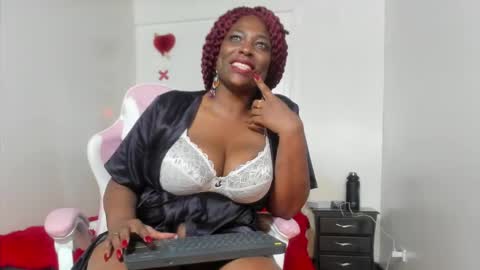 Snapshot of ebony_mine47 chatting on January 1, 2025, 10:00 am Ebony Mine online show from January 1, 2025, 10:00 am