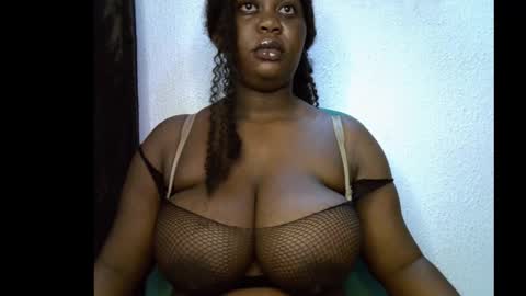 Snapshot of ebony_plumx12 chatting on September 12, 2025, 6:57 am Prisy online show from September 12, 2025, 6:57 am