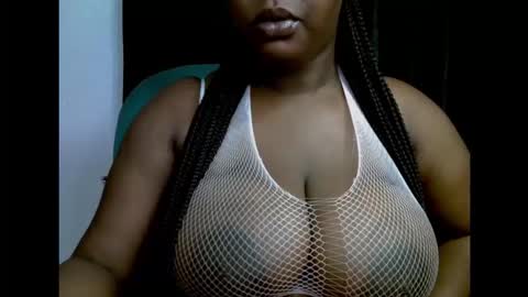 Snapshot of ebony_plumx12 chatting on September 23, 2025, 6:11 pm Prisy online show from September 23, 2025, 6:11 pm