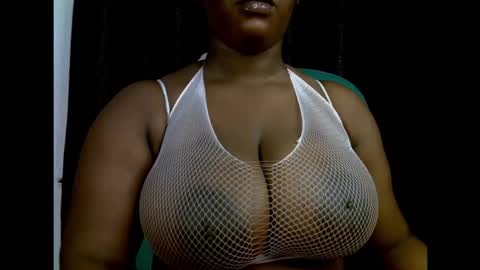 Snapshot of ebony_plumx12 chatting on October 2, 2025, 7:54 pm Prisy online show from October 2, 2025, 7:54 pm