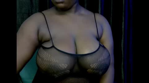 Snapshot of ebony_plumx12 chatting on October 9, 2025, 4:49 pm Prisy online show from October 9, 2025, 4:49 pm