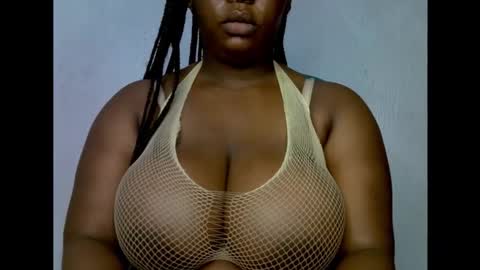 Snapshot of ebony_plumx12 chatting on October 26, 2025, 8:37 pm Prisy online show from October 26, 2025, 8:37 pm