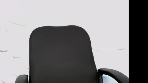 Snapshot of ebony_plumx12 chatting on December 5, 2025, 10:13 am Prisy online show from December 5, 2025, 10:13 am