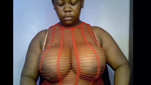 Snapshot of ebony_plumx12 chatting on December 18, 2025, 8:09 am Prisy online show from December 18, 2025, 8:09 am