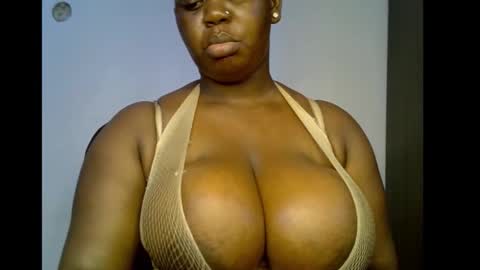 Snapshot of ebony_plumx12 chatting on December 20, 2025, 6:04 pm Prisy online show from December 20, 2025, 6:04 pm