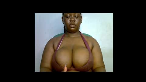 Snapshot of ebony_plumx12 chatting on April 13, 2026, 6:13 pm Prisy online show from April 13, 2026, 6:13 pm