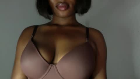 Snapshot of ebony_pussy98 chatting on May 3, 2026, 6:58 pm delilah online show from May 3, 2026, 6:58 pm
