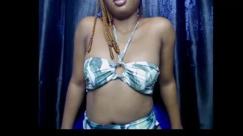 Queen online show from November 16, 2025, 11:27 am