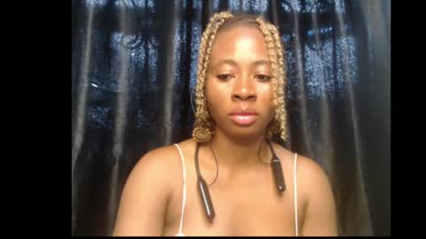 Queen online show from April 7, 2026, 8:48 am