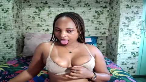 Snapshot of ebony_seduction00 chatting on August 4, 2026, 6:27 am ebony_seduction00 online show from August 4, 2026, 6:27 am