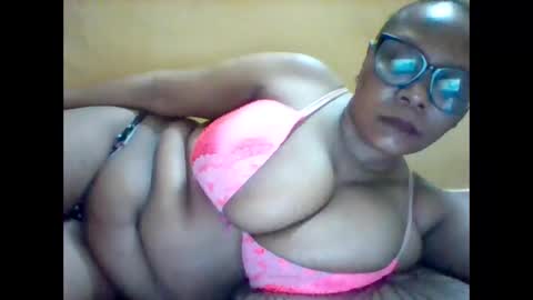 Snapshot of ebonybussy chatting on March 11, 2026, 4:24 pm MAMITO online show from March 11, 2026, 4:24 pm