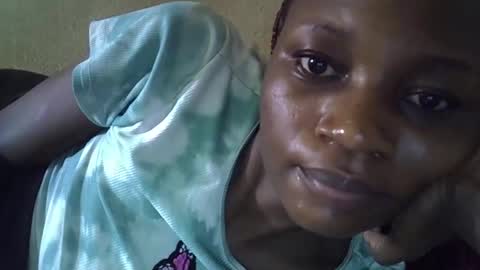 Snapshot of ebonycutegal4 chatting on November 2, 2025, 6:49 am MELLEN online show from November 2, 2025, 6:49 am