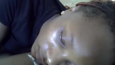 Snapshot of ebonycutegal4 chatting on November 5, 2025, 7:52 am MELLEN online show from November 5, 2025, 7:52 am