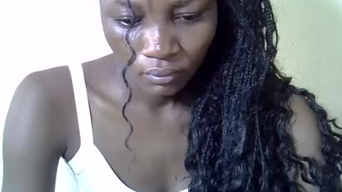 Snapshot of ebonycutegal4 chatting on December 14, 2025, 7:58 am MELLEN online show from December 14, 2025, 7:58 am