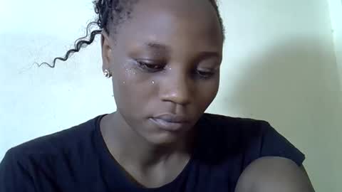 Snapshot of ebonycutegal4 chatting on December 16, 2025, 6:18 am MELLEN online show from December 16, 2025, 6:18 am